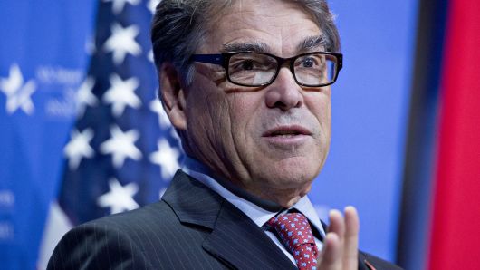 能源部門里克佩里說，對化石燃料的“頑固反對”可能使數(shù)十億人陷入貧困