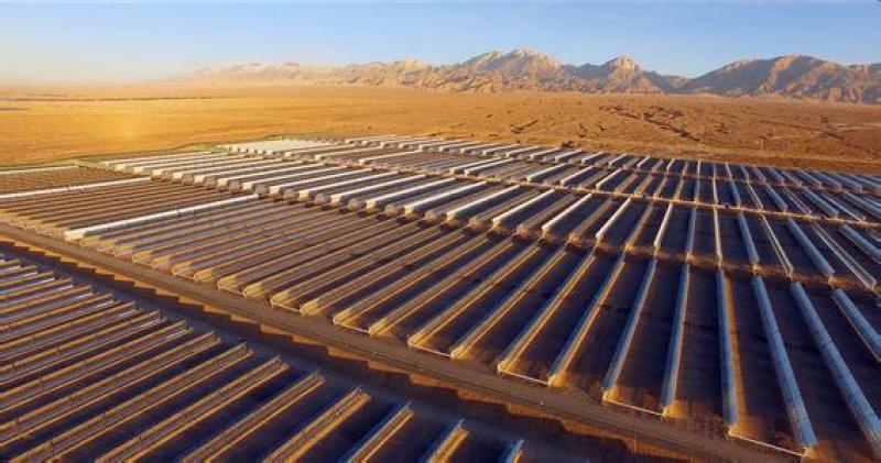 首個大型商業(yè)化光熱電站并網成功 —實現24小時連續(xù)穩(wěn)定發(fā)電