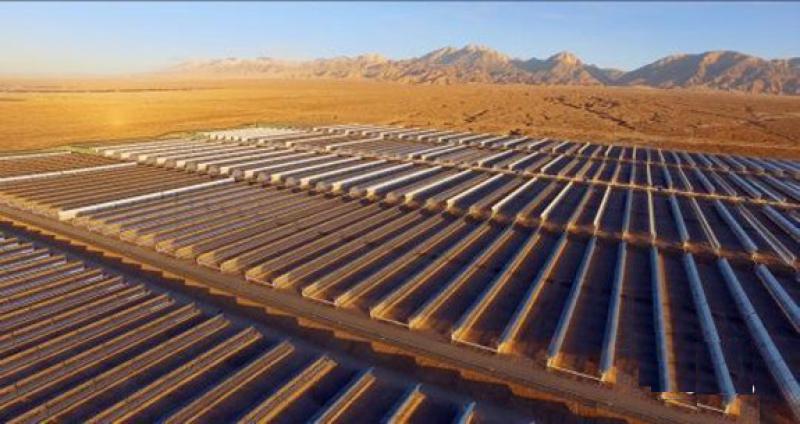 中國首個大型商業(yè)化光熱電站一次帶電并網成功