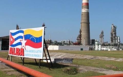 PDVSA與康菲石油公司陷入絕望的競爭，以阻止衰落