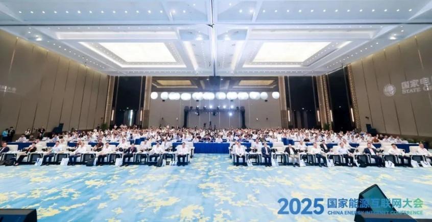 施耐德電氣：人工智能深化協(xié)同，開啟能源“數(shù)字覺醒”新時代