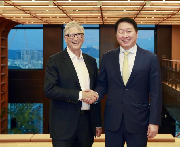 比爾·蓋茨會見韓國商界領袖，探討在小型模塊化反應堆領域開展合作