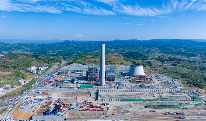 中國能建湖南火電承建的貴州2×660兆瓦煤電項目1號機組發(fā)電機穿轉子一次成功