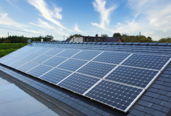 英國將斥資200億美元用于家庭節能改造,并強制新建房屋安裝光伏發電系統